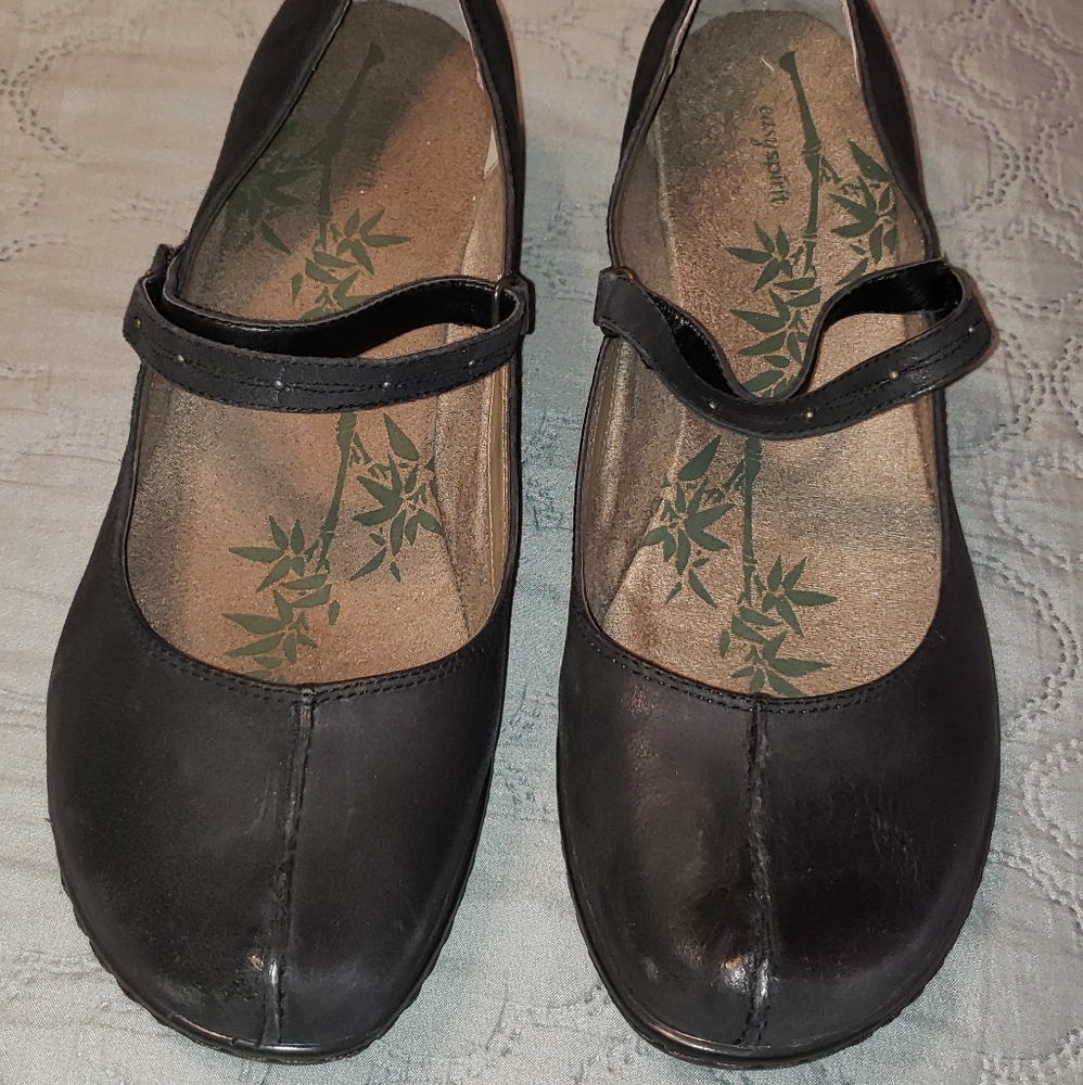 Easy Spirit Black Leather/Nubuck Mary Jane - 12M